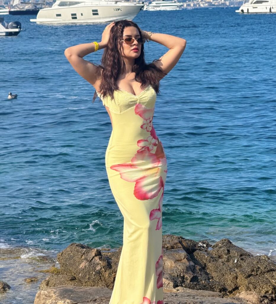 Avneet kaur